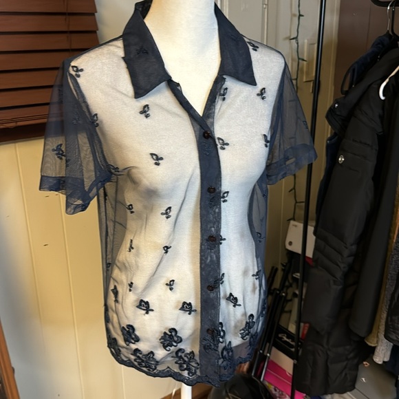 Victoria Holley Sheer Navy blue adorned with embroidery. Button down front - Picture 2 of 6